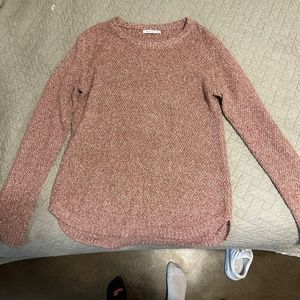 Maroon sweater